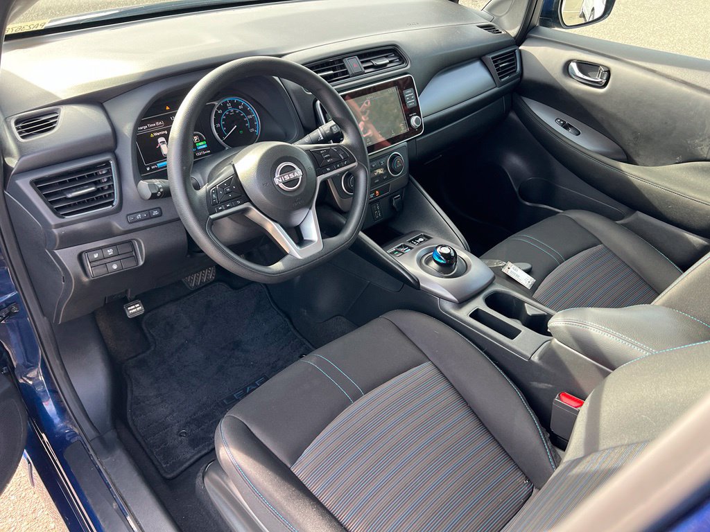Used 2025 Nissan Leaf S FWD image 14