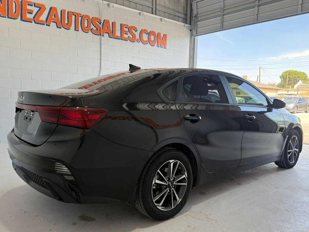 Used 2024 Kia Forte LXS FWD image 5