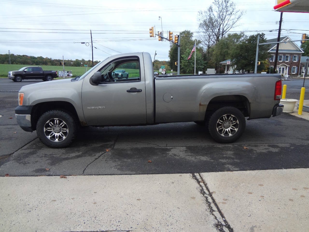 Used 2012 GMC Sierra 1500 W/T AWD/4WD image 3