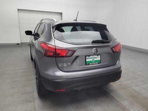 Used 2017 Nissan Rogue Sport SL FWD image 5