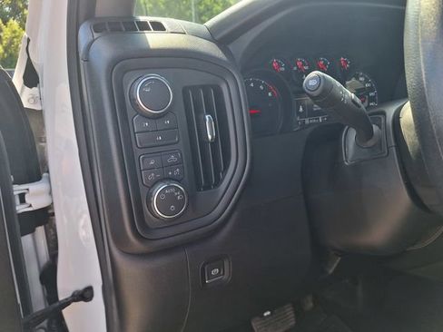 Used 2025 Chevrolet Silverado 2500 Custom w/ Custom Value Package AWD/4WD image 18