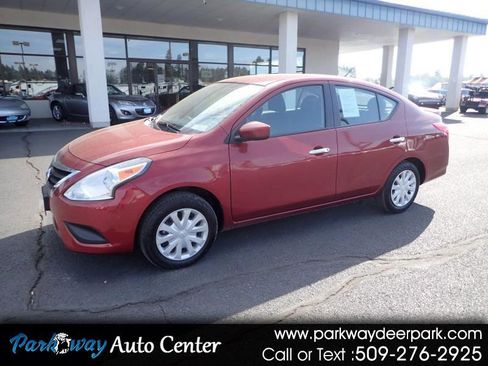 Used 2019 Nissan Versa SV image 1