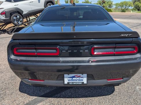 Used 2015 Dodge Challenger SRT Hellcat RWD image 4