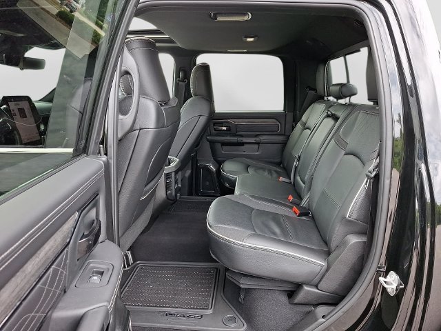 Used 2025 RAM 3500 Limited AWD/4WD image 12