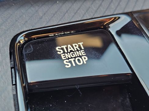 Certified 2025 BMW X3 M50 w/ Premium Package image 21