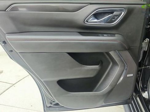 Used 2021 Chevrolet Tahoe RST w/ Luxury Package RWD image 36