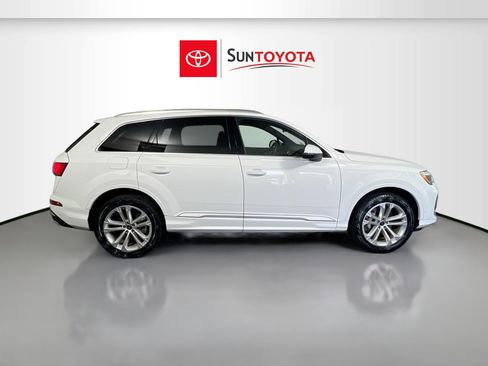Used 2025 Audi Q7 3.0T Premium Plus AWD/4WD image 2