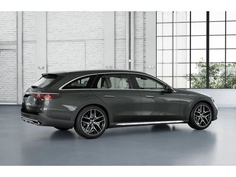 New 2026 Mercedes-Benz E 450 4MATIC All-Terrain Wagon image 18