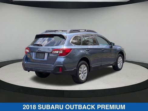 Used 2018 Subaru Outback 2.5i Premium AWD/4WD image 4