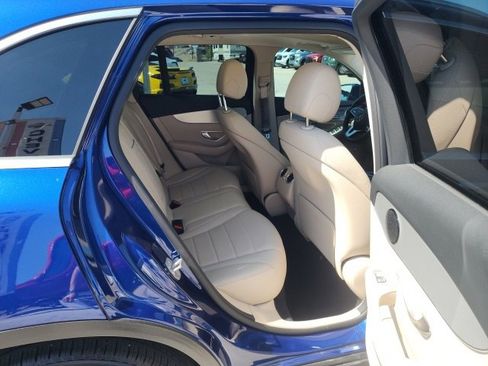 Used 2021 Mercedes-Benz GLC 300 4MATIC image 26