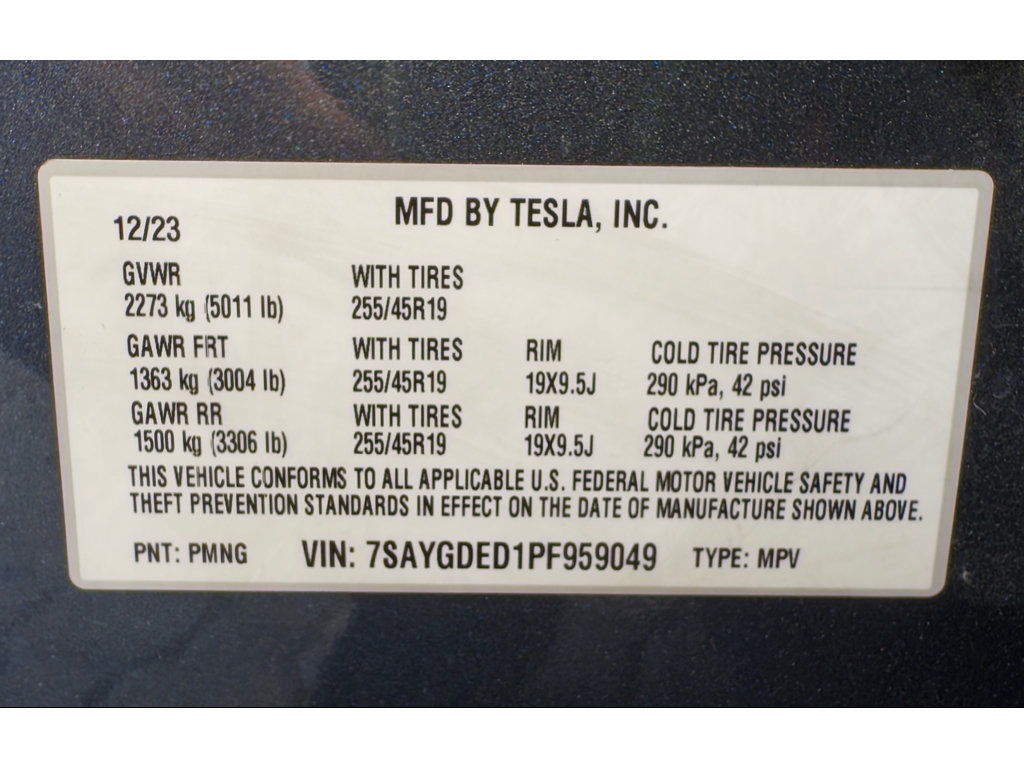 Used 2023 Tesla Model Y 2WD image 28