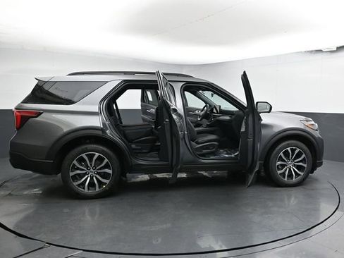 New 2026 Ford Explorer ST-Line image 31