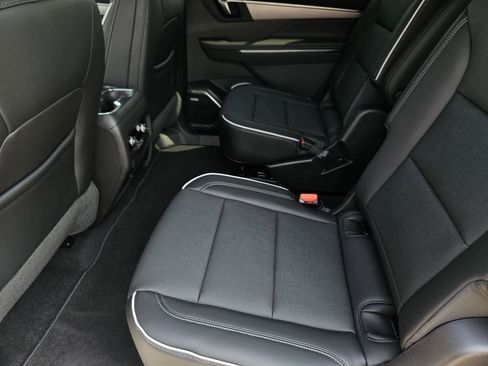 New 2026 Buick Enclave Preferred w/ Power Package image 21