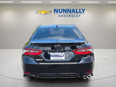 Used 2024 Toyota Camry SE FWD image 4