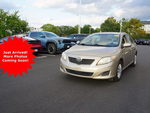 Used 2010 Toyota Corolla FWD image 1