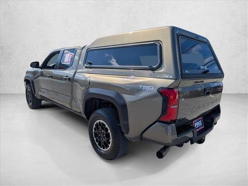 Used 2024 Toyota Tacoma TRD Off-Road image 8