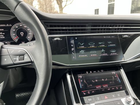 Used 2022 Audi Q7 Premium Plus w/ Premium Plus Package image 31