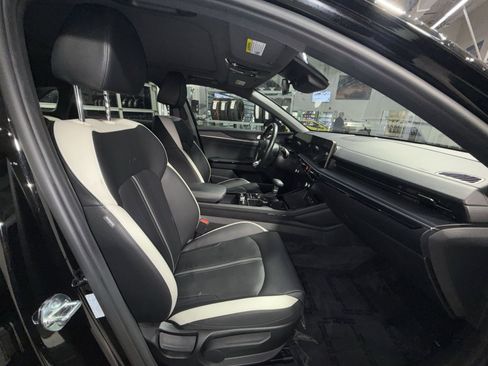 Used 2025 Kia K5 GT-Line w/ GT-Line Premium Package FWD image 27