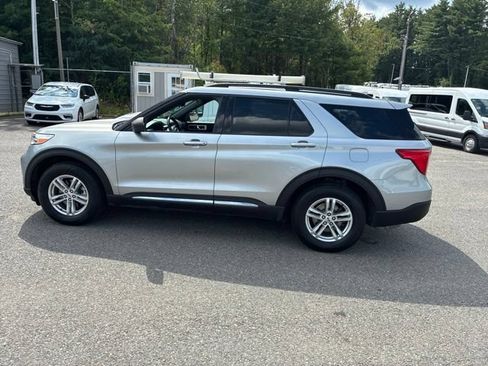 Used 2020 Ford Explorer XLT w/ Comfort Package AWD/4WD image 8