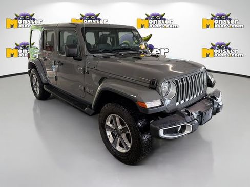 Used 2021 Jeep Wrangler Unlimited Sahara AWD/4WD image 3