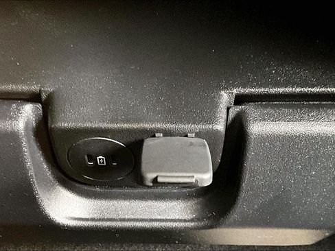 Used 2026 Ford F150 XLT AWD/4WD image 32