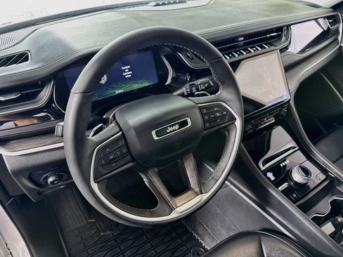 Used 2024 Jeep Grand Cherokee Limited 4xe AWD/4WD image 13