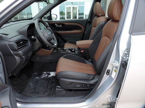 New 2026 Subaru Forester Touring AWD/4WD image 18
