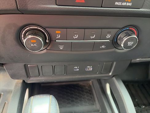 Certified 2022 Nissan Frontier SV image 15