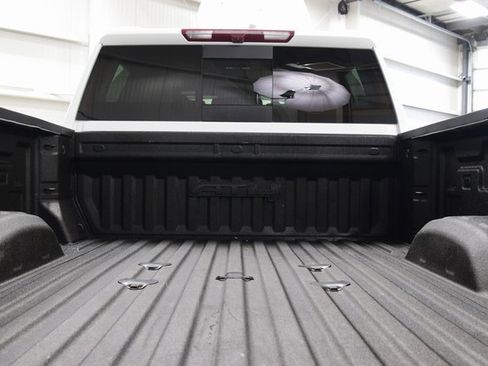 Used 2024 GMC Sierra 2500 AT4 w/ AT4 Preferred Package image 28