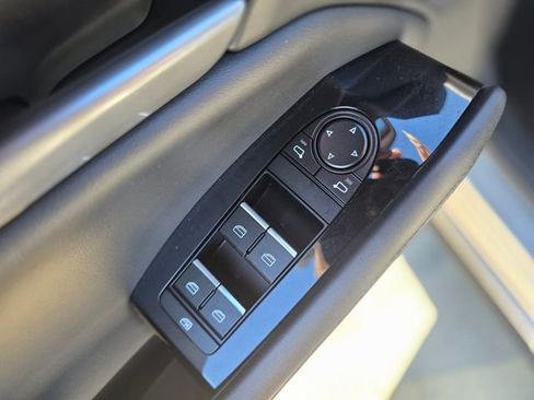 Certified 2025 MAZDA MAZDA3 s image 18