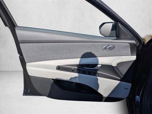 New 2026 Hyundai Elantra Limited image 23