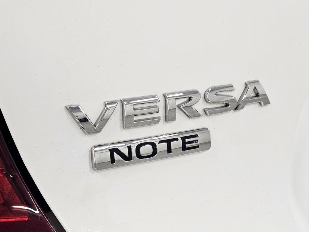 Used 2017 Nissan Versa Note SV FWD image 24