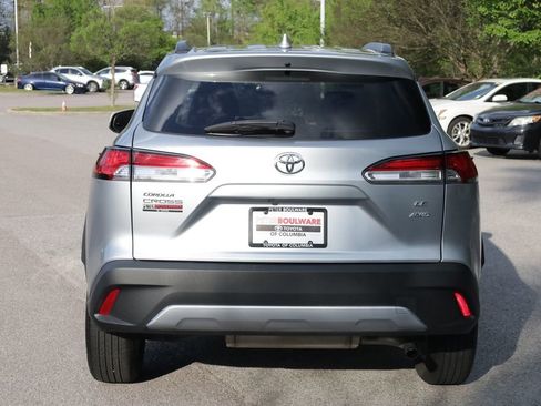 Used 2023 Toyota Corolla Cross LE image 5