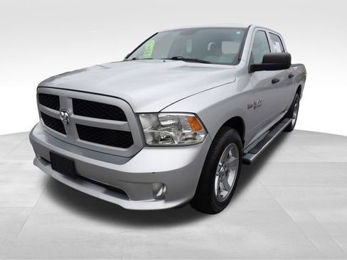 Used 2017 RAM 1500 Express image 3