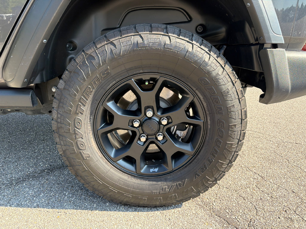 Used 2022 Jeep Wrangler Unlimited Sport AWD/4WD image 19