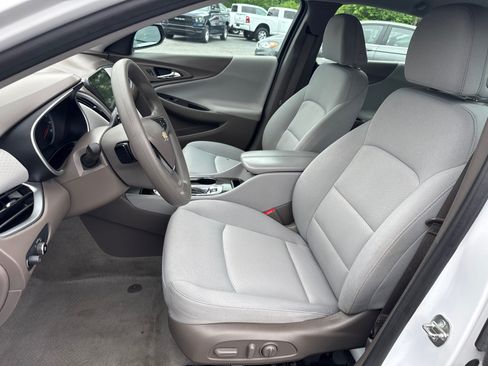 Used 2023 Chevrolet Malibu LT FWD image 9