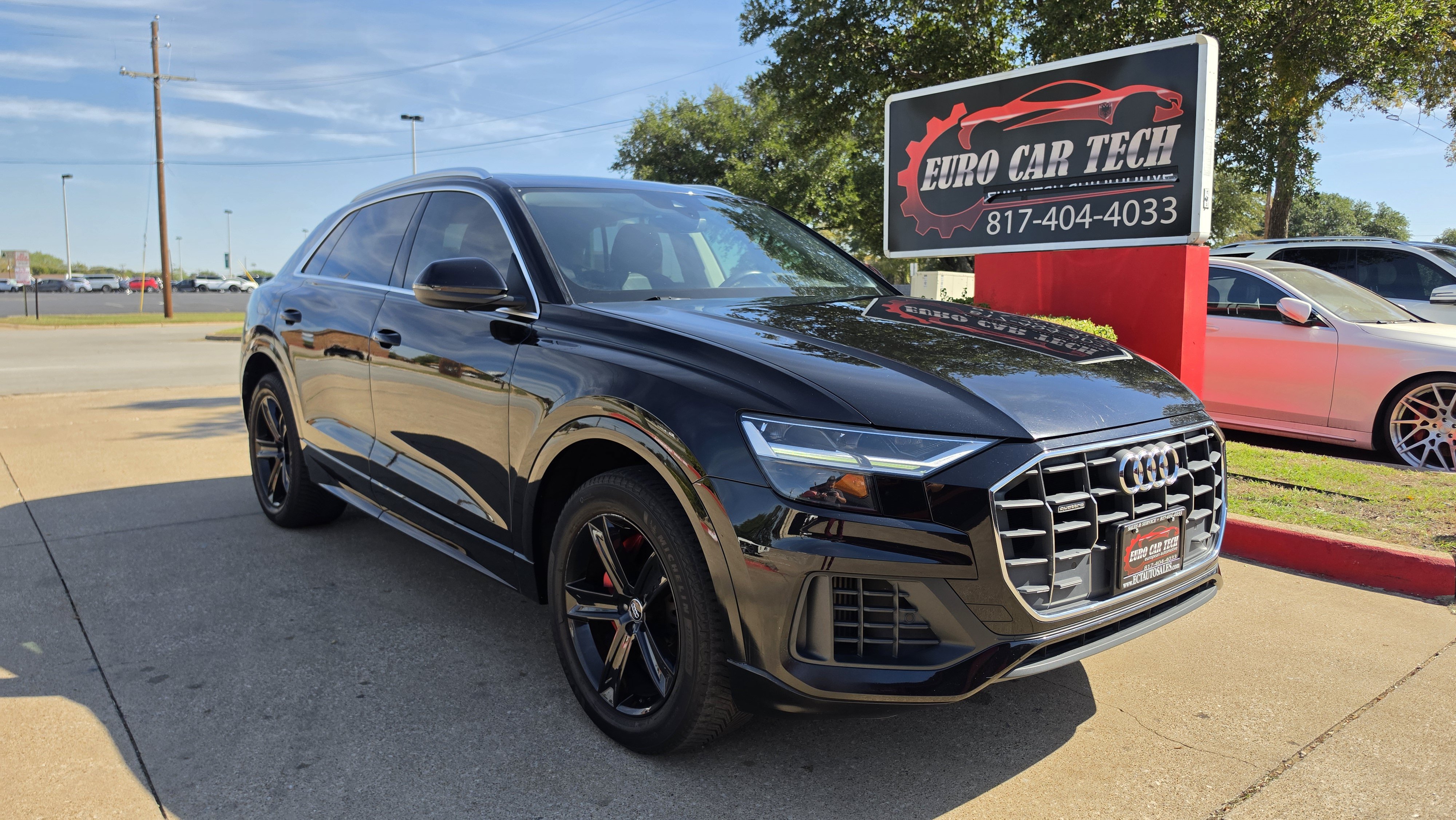 Used 2019 Audi Q8 Premium w/ Convenience Package AWD/4WD image 6