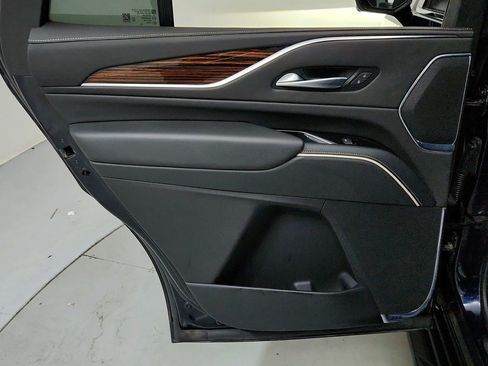 Certified 2023 Cadillac Escalade Premium Luxury AWD/4WD image 24