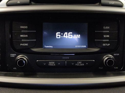 Used 2017 Kia Sorento L FWD image 25