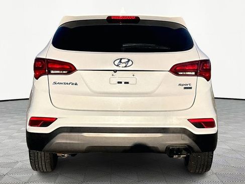 Used 2017 Hyundai Santa Fe Sport image 4