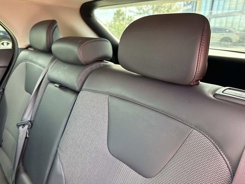 Used 2023 Kia Niro EX image 15