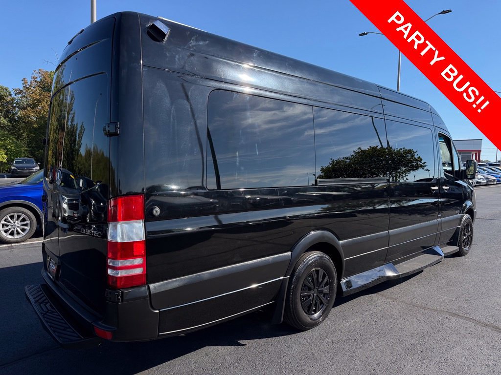 Used 2011 Mercedes-Benz Sprinter 2500 image 4