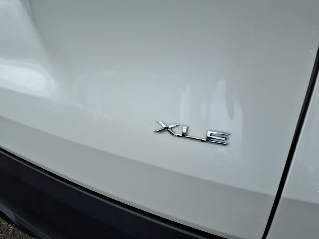 Used 2024 Toyota Grand Highlander AWD image 18