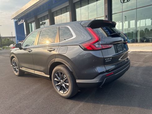 Used 2026 Honda CR-V EX-L image 4