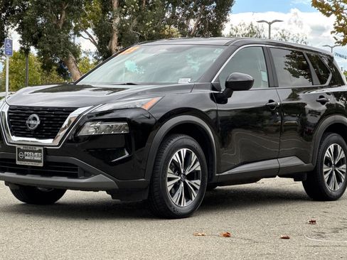 Certified 2023 Nissan Rogue SV image 8