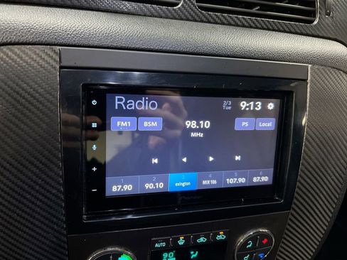 Used 2011 Chevrolet Silverado 2500 LTZ w/ LTZ Plus Package image 14