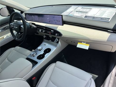 New 2026 Genesis GV70 2.5T Advanced AWD/4WD image 17