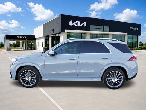 Used 2024 Mercedes-Benz GLE 450 4MATIC w/ AMG Line Exterior image 8