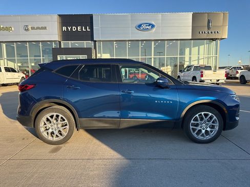 Used 2023 Chevrolet Blazer LT w/ Sound & Technology Package image 2