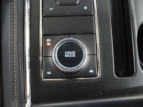 Used 2024 Ford Expedition Max XLT image 31